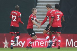  马纳里诺救五赛点创造本届最大冷门