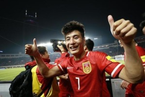  中超联赛上演进球大战，本土前锋强势崛起