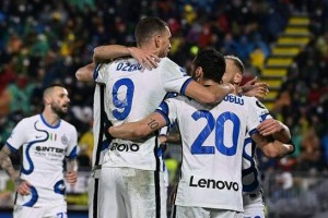  国际米兰锋线火热，大胜对手巩固榜首  