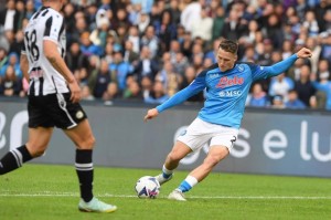  意甲领头羊扩大优势，卫冕冠军渐行渐远