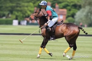  高校网球联赛激战正酣，学霸选手兼顾学业训练