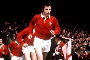  传奇球星退役仪式举行，球迷含泪送别偶像  