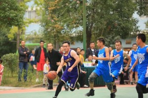  快攻反击行云流水打出团队风采