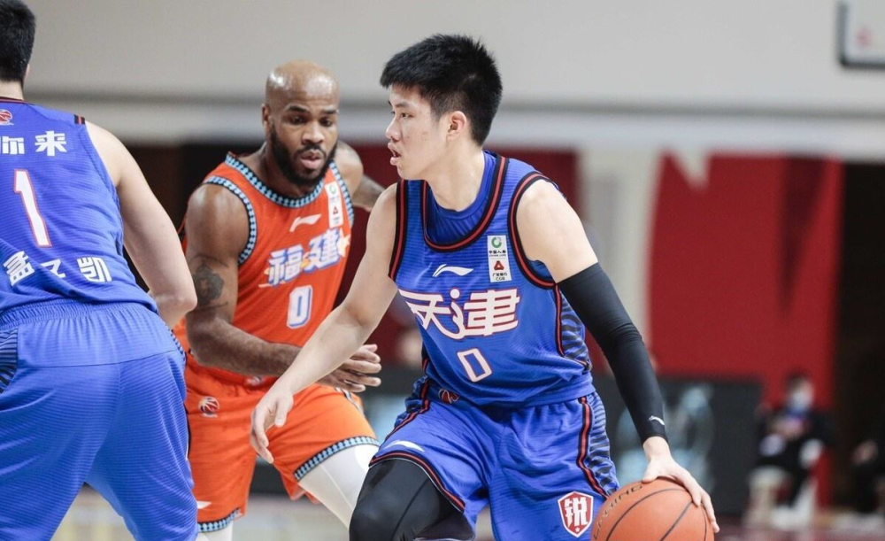  天津先行者外线发威，三分雨浇灭吉林队