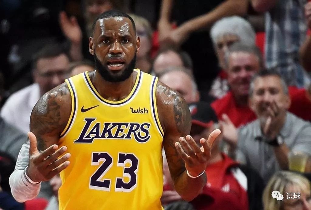  灰熊莫兰特闪电突破撕裂湖人防守