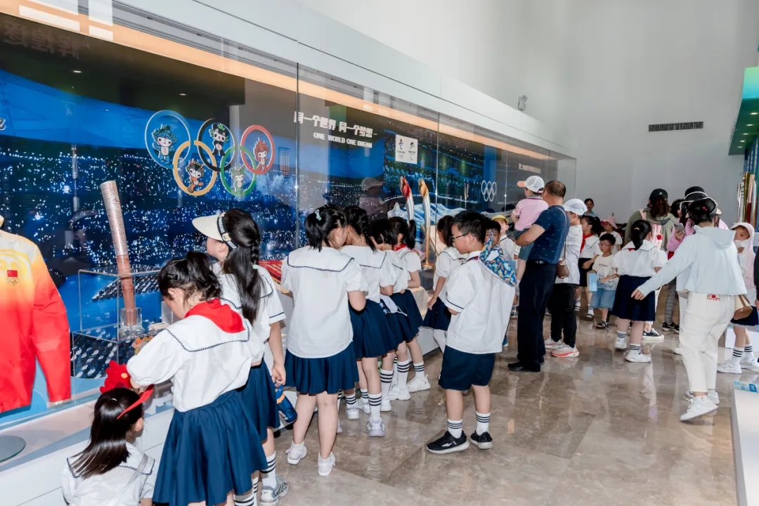  网球博物馆举办特展，珍贵藏品讲述百年发展历程  