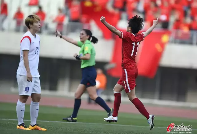  女足亚洲杯激烈角逐，中国玫瑰绽放异彩