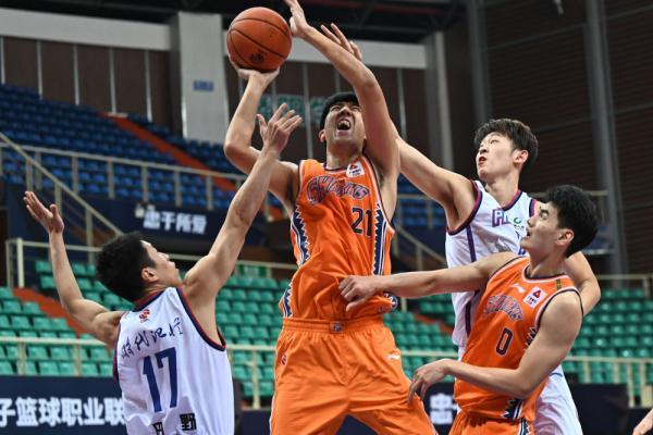  天津先行者三分命中率超四成轻取青岛
